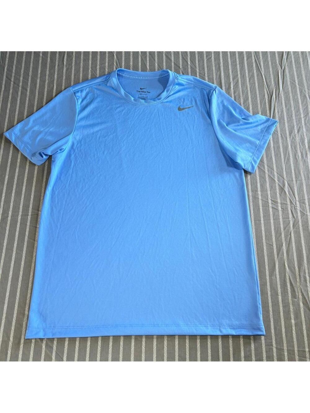 Nike Dri-Fit "The Nike Tee" Men's Large Sky Blue